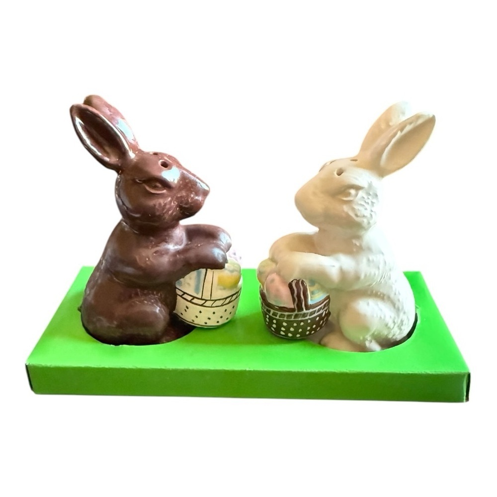 Hallmark Chocolate Ceramic Easter Bunny Rabbit Salt & Pepper Shakers - NWT